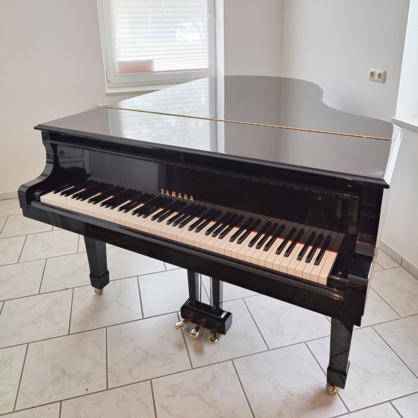 Yamaha C5 Flügel