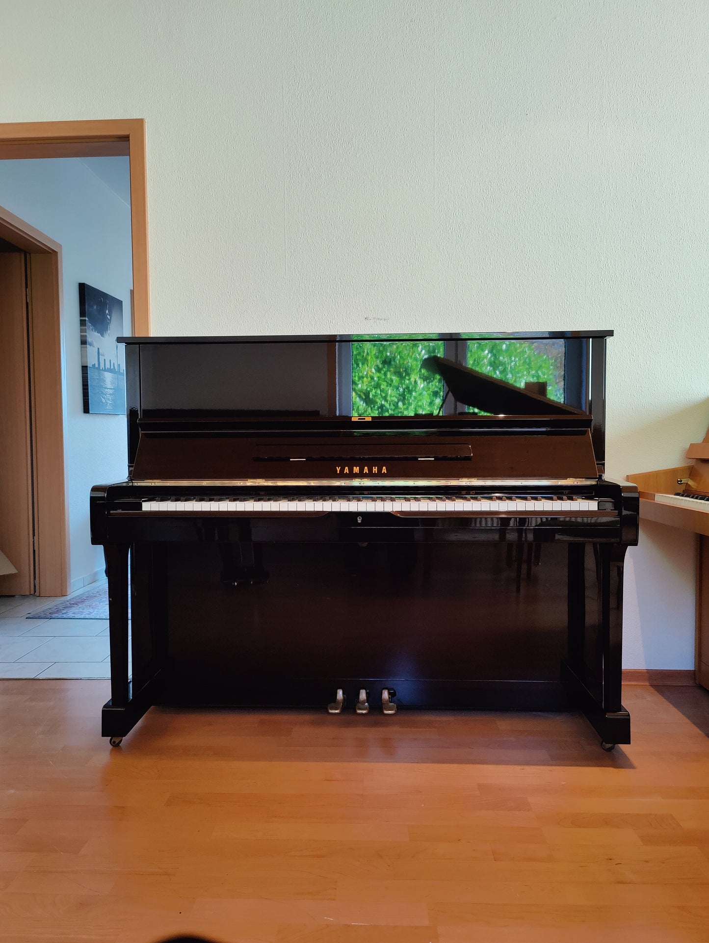 Yamaha U1 Klavier