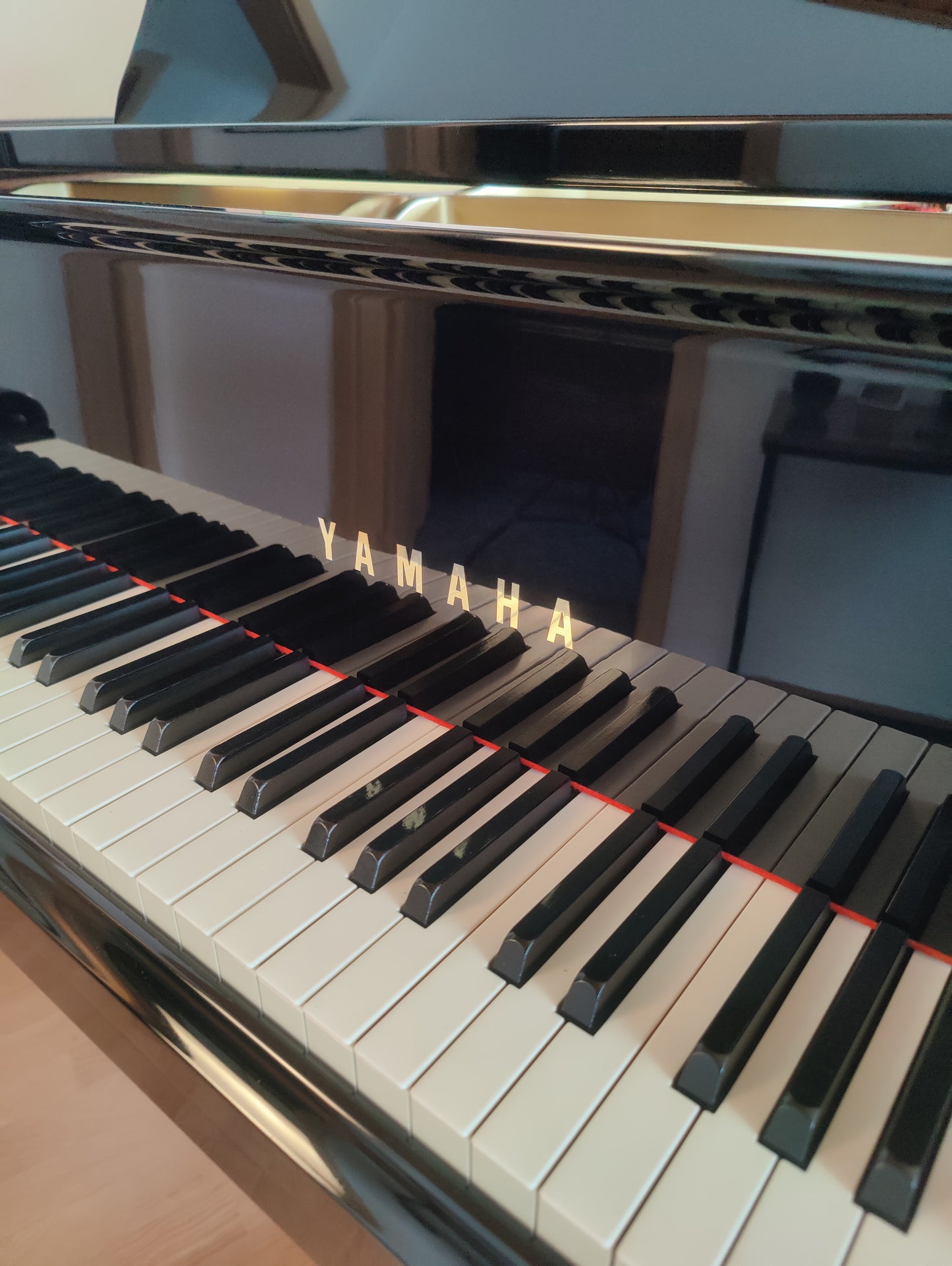 Yamaha C5 Flügel