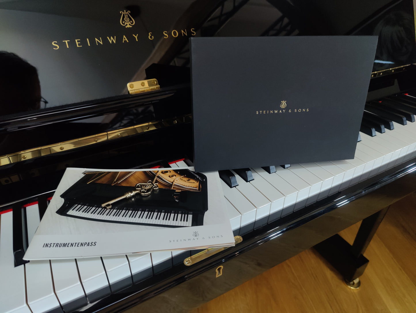 Steinway K-132 Klavier - Wenig gespielt, BJ 2016 mit MwSt