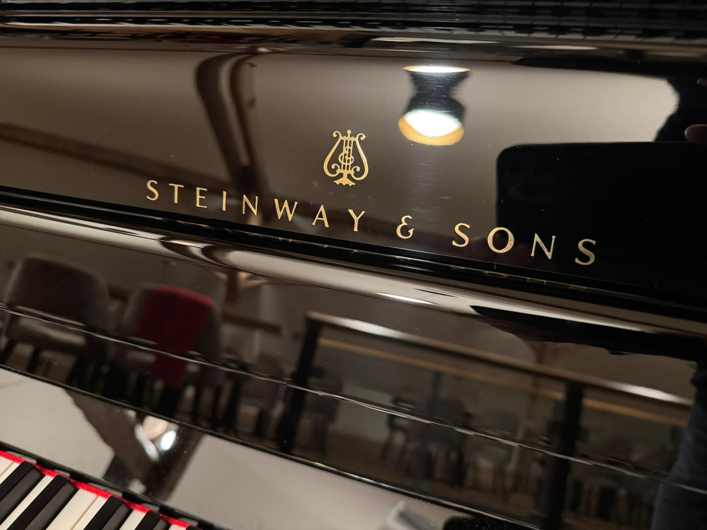 Steinway K-132 Klavier - Wenig gespielt, BJ 2016 mit MwSt