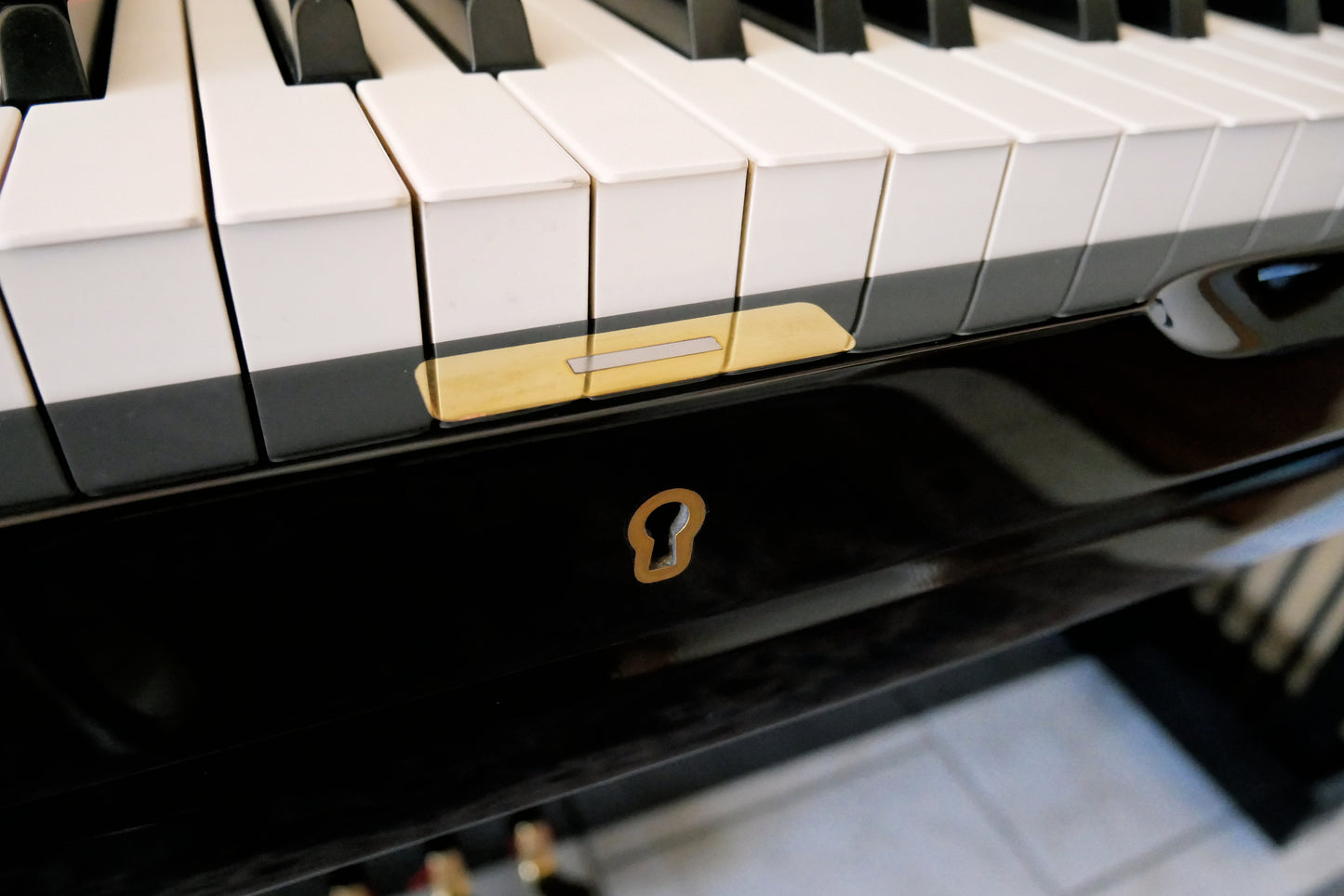 Yamaha U3 Klavier schwarz 131cm
