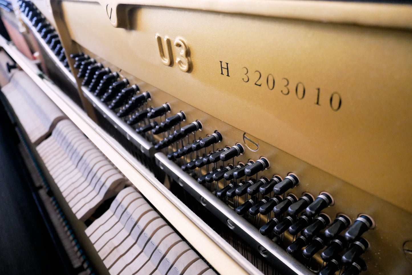 Yamaha U3 Klavier schwarz 131cm