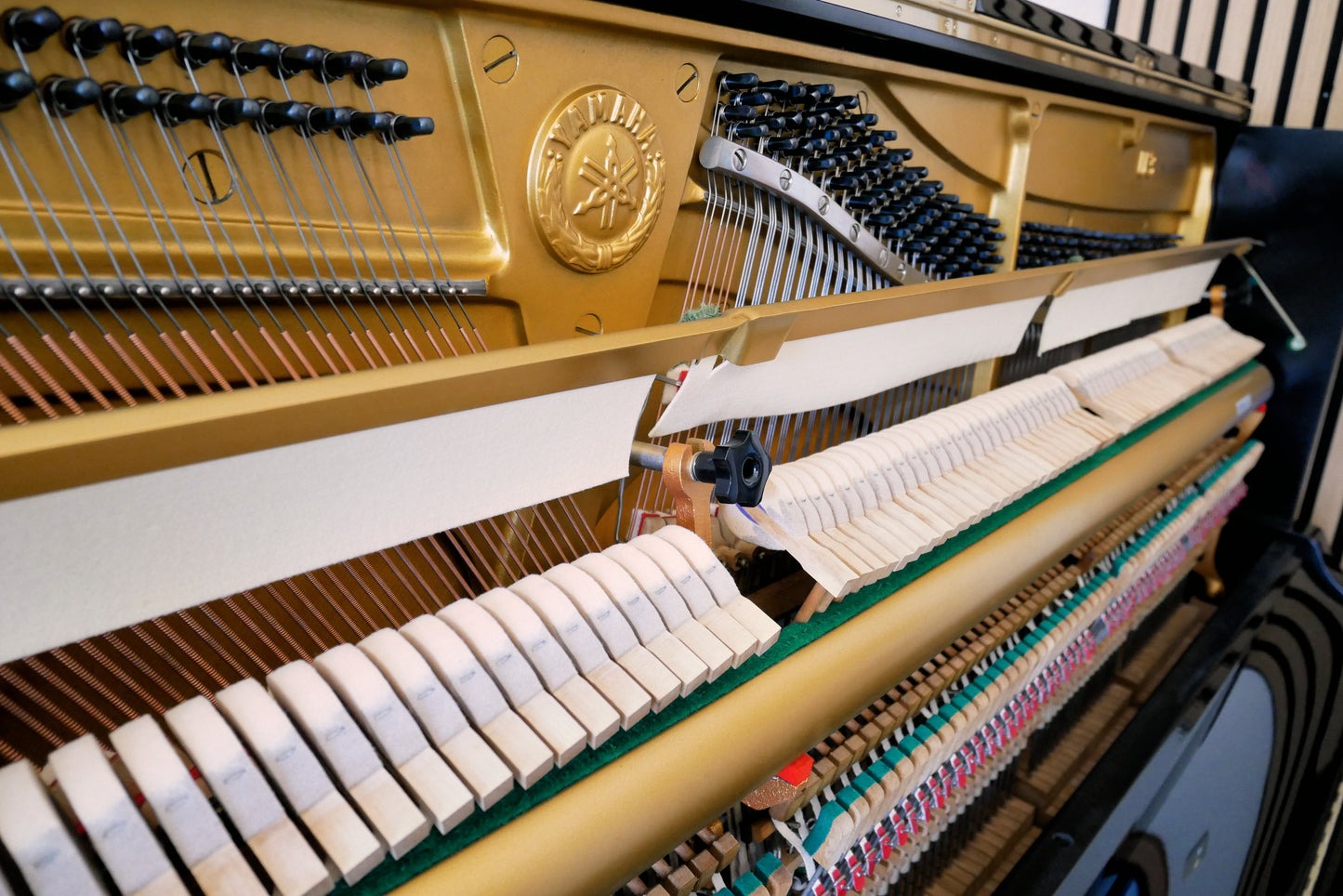Yamaha U3 Klavier schwarz 131cm