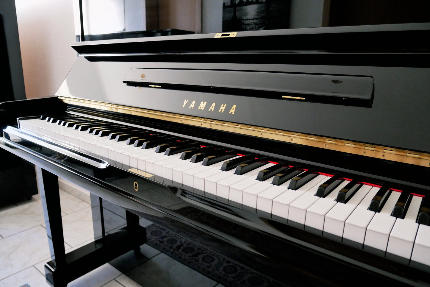 Yamaha U3 Klavier schwarz 131cm