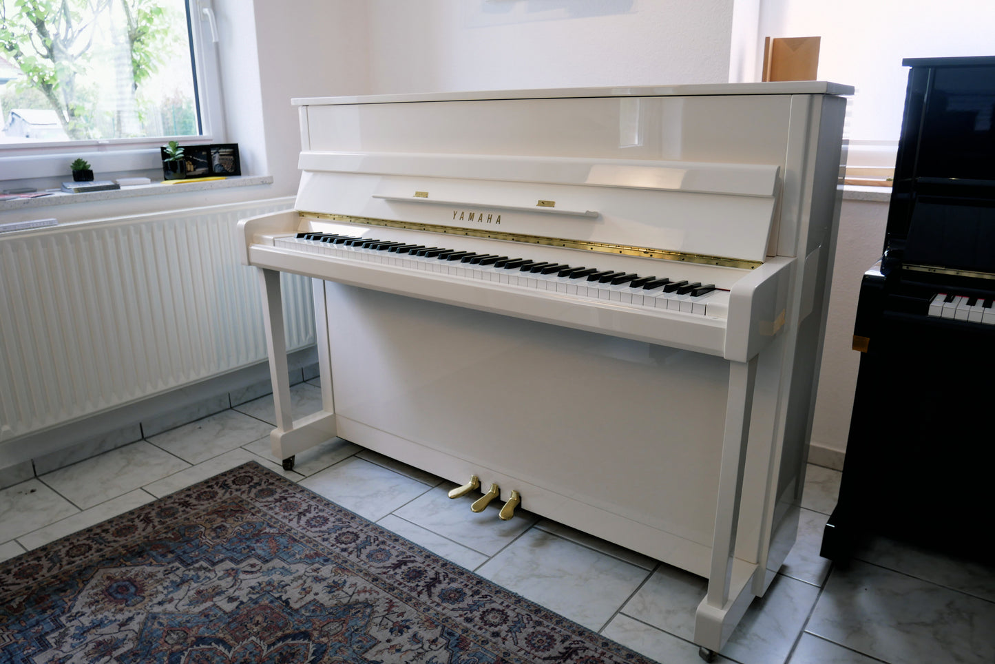 Yamaha B2 PWH in weiss BJ. 2011