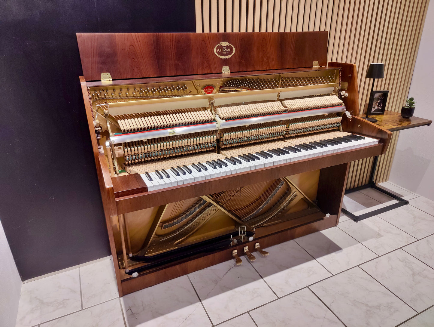 Schimmel Klavier