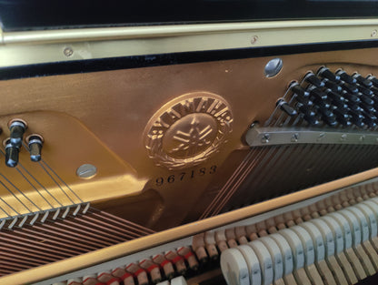 Yamaha U1 Klavier in schwarz 121cm