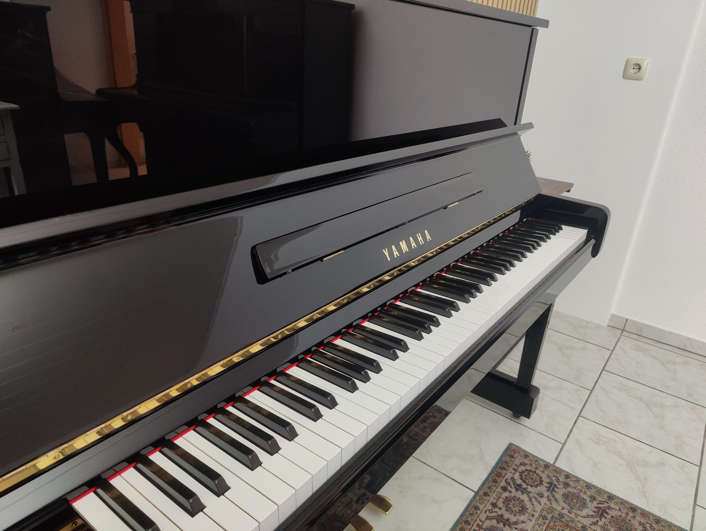 Yamaha Klavier MC301