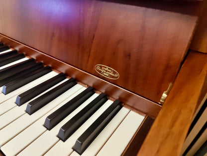 Schimmel Klavier