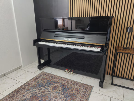 Yamaha Klavier MC301